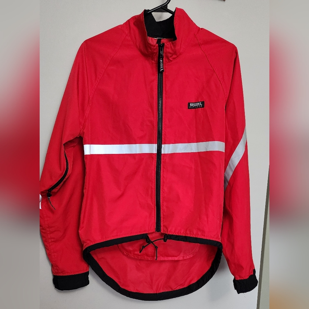 Running Room Fit-Wear Wind Breaker Reflective Jacket Size Small